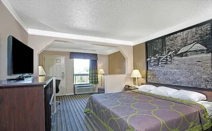 Super 8 by Wyndham Knoxville East