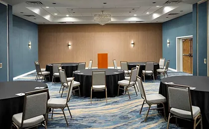 Sheraton Grand Rapids Airport Hotel