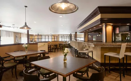 Days Inn & Conference Centre by Wyndham Renfrew