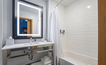 Four Points by Sheraton Elkhart
