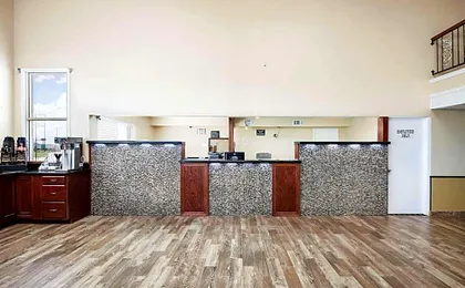 Super 8 by Wyndham Elk City