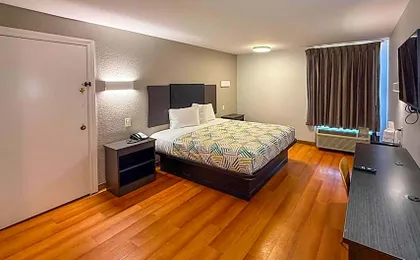 Motel 6-Oklahoma City, OK - South