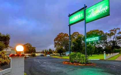 Azalea Motel - Under New Management