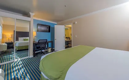 Ocean Pacific Lodge