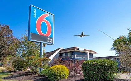 Motel 6-Windsor Locks, CT - Hartford