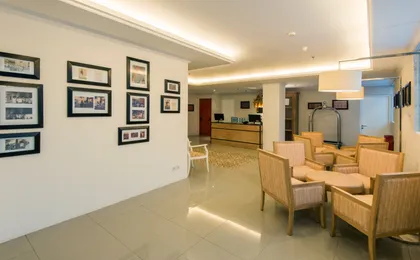 Yans House Hotel