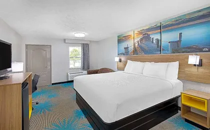Days Inn by Wyndham Savannah