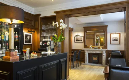 Bar Lounge
