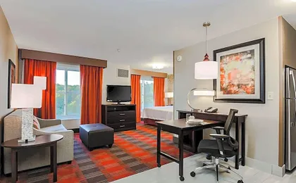 Homewood Suites by Hilton Long Island-Melville