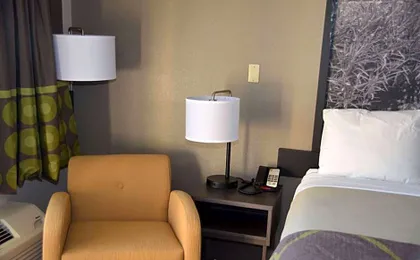Super 8 by Wyndham Fredericksburg