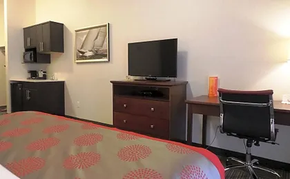 Ramada by Wyndham Moose Jaw