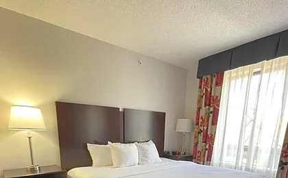Comfort Suites Altoona North