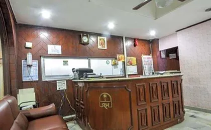 Hotel Maya Deluxe