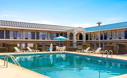 Days Inn by Wyndham Emporia