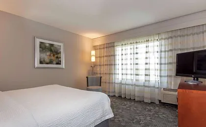 Courtyard by Marriott Charlotte Lake Norman