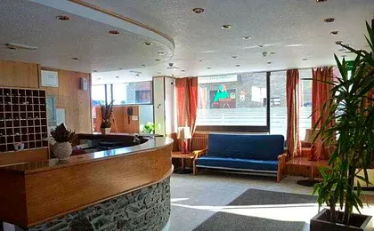 Apartamentos Crest Pas
