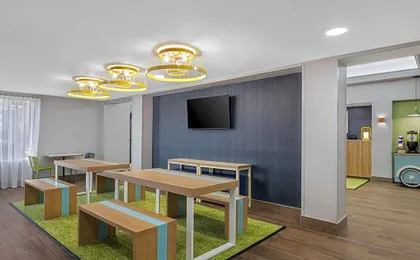 Spark by Hilton Fredericksburg Southpoint