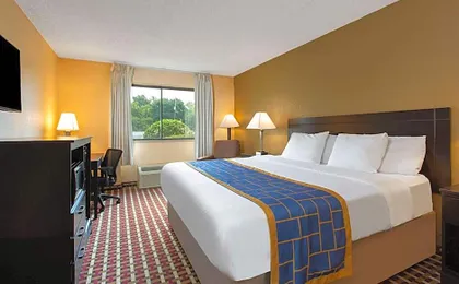 Days Inn by Wyndham Hillsborough