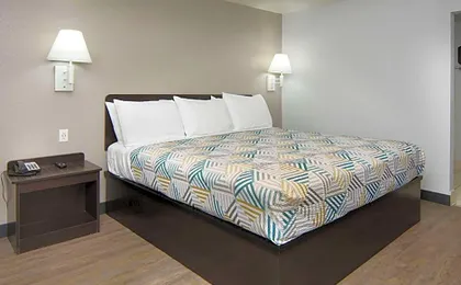 Motel 6-Lancaster, TX - DeSoto - Lancaster