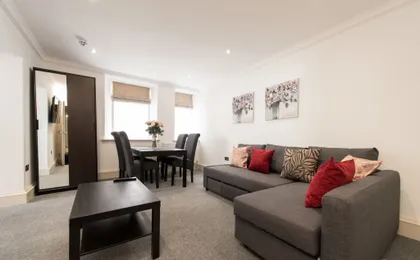 Royal Princes Suites