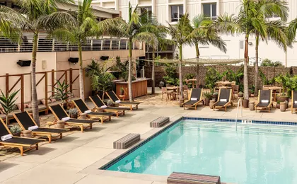 HOTEL JUNE LAX MDR BY PROPER HOSPITALITY (EX-CUSTOM HOTEL)