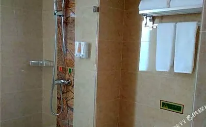 Vienna Hotel (Tangshan Nanhu Park)