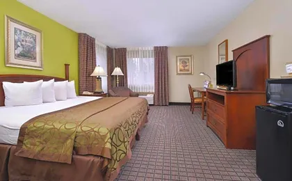 Regency Inn Geneseo IL I-80