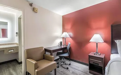 Red Roof Inn Cadiz