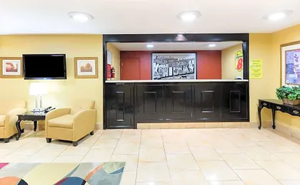 Super 8 by Wyndham Richmond