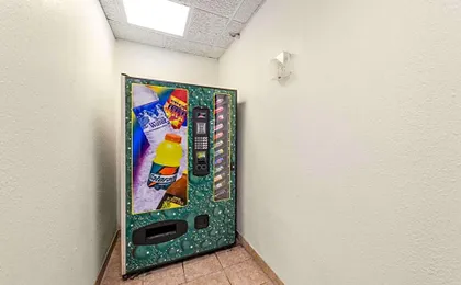 Motel 6 Lewisville, TX - Medical City