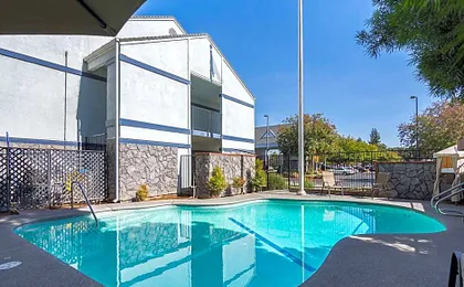 Quality Inn Fresno Yosemite Airport