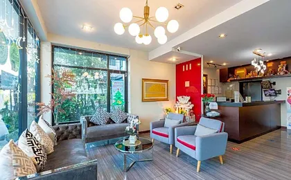 The living Hotel Samutprakan