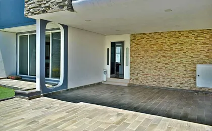 5 VENATOR House Boutique