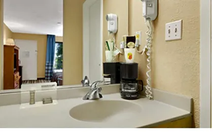 Super 8 by Wyndham Oxford