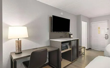 La Quinta Inn & Suites by Wyndham Stockton