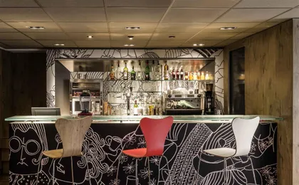 Bar Lounge