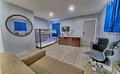 Aqua View Motel