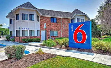 Motel 6-Glenview, IL - Chicago North
