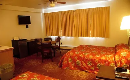 Econo Inn