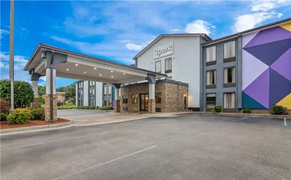 Spark by Hilton Roanoke Civic Center