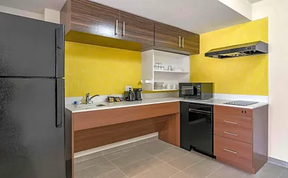 MainStay Suites Lexington I-75