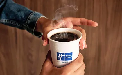 Holiday Inn Express Hotel and Suites Mason City By IHG
