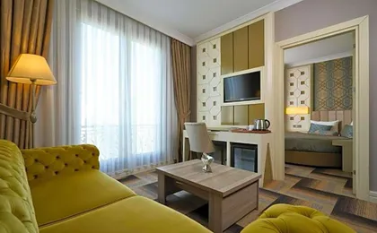The Grand Mira Hotel