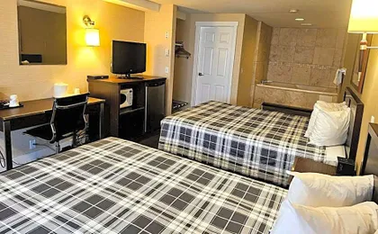 Rodeway Inn & Suites