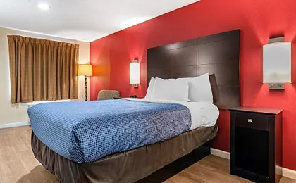Econo Lodge Oxford near Choccolocco Park