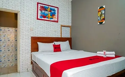 RedDoorz @ Oro Oro Ombo Batu