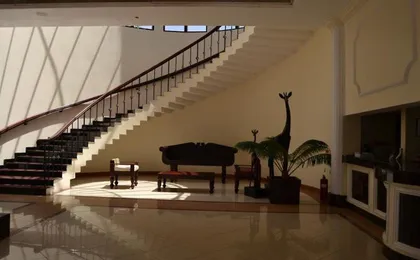 Golden Tulip Dar Es Salaam