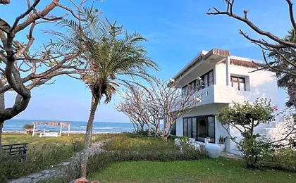 Hua Plee Lazy Beach Hotel