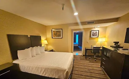 Best Western Pasadena Royale
