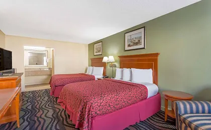 Days Inn by Wyndham Florence/I-95 North